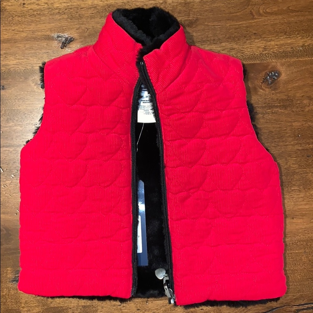 BNWT Girls 3T Red sleeveless vest with faux fur